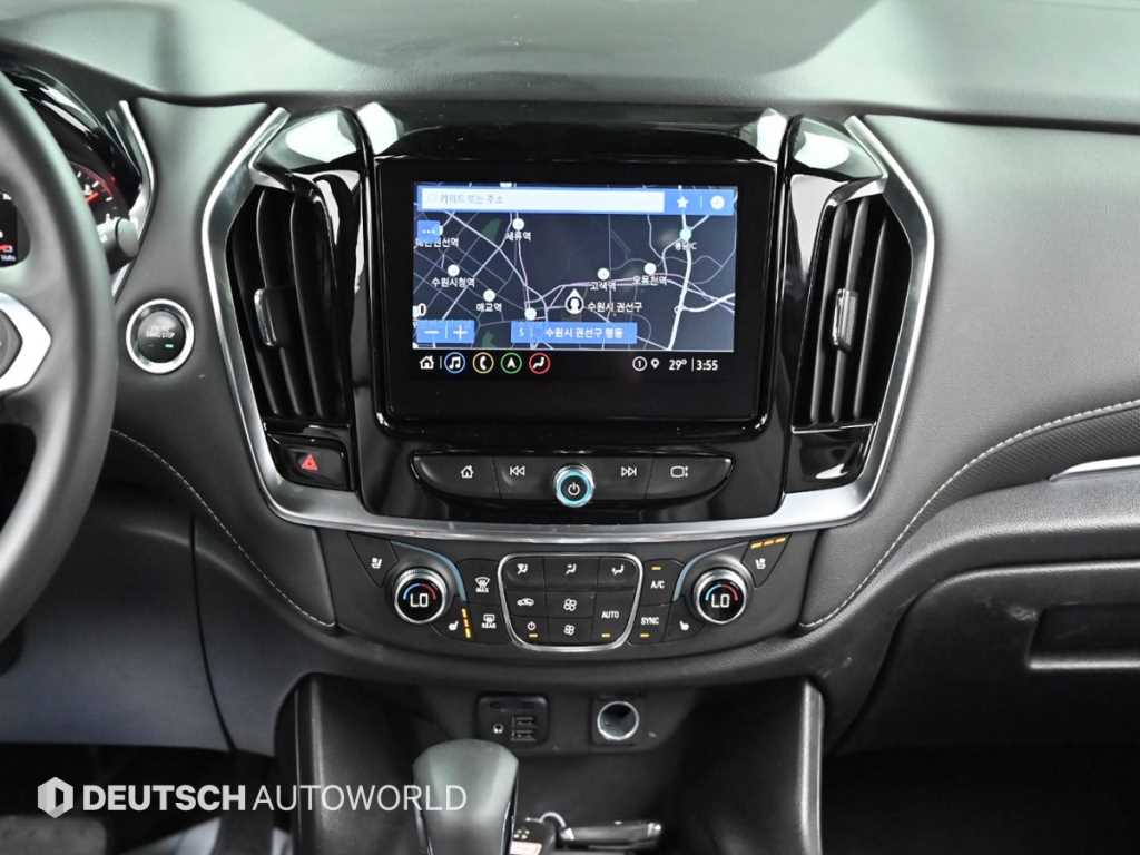 CHEVROLET Traverse — photo 14