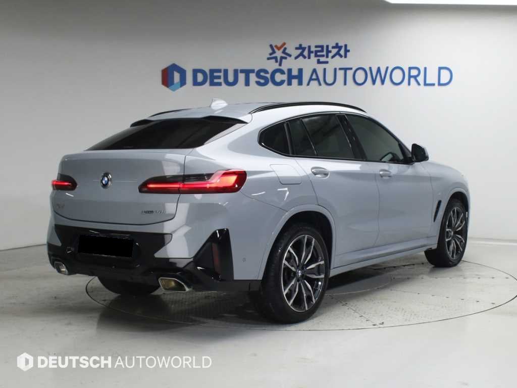 BMW X4 — photo 02