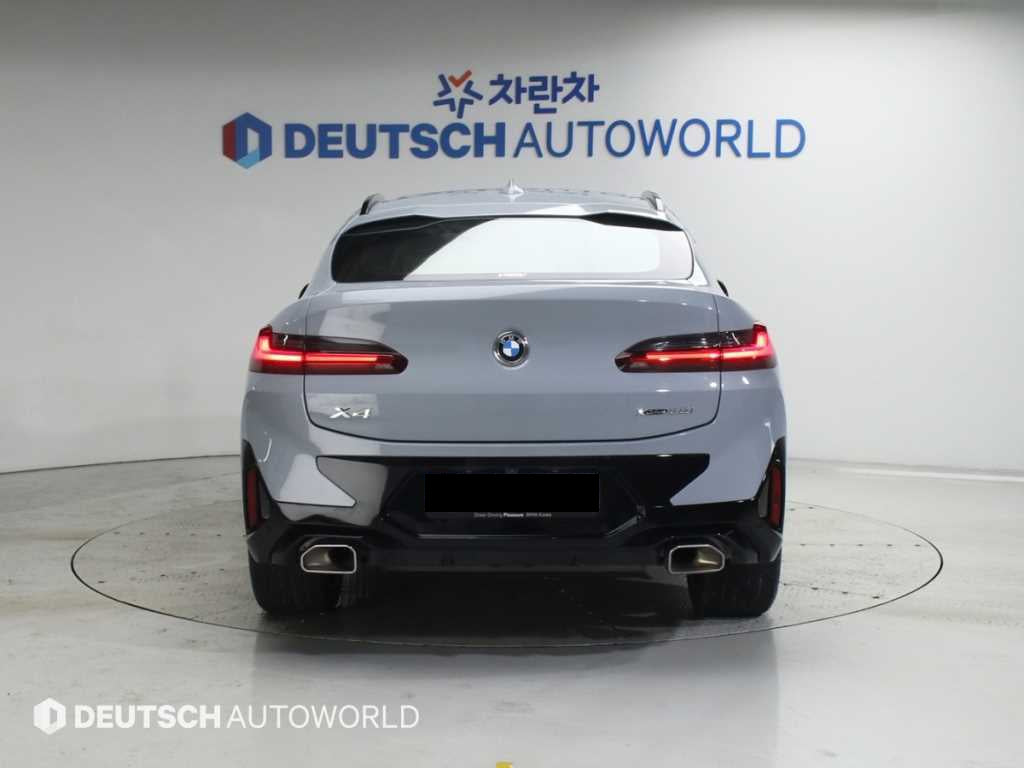 BMW X4 — photo 04