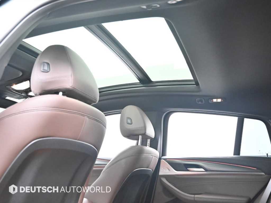 BMW X4 — photo 18