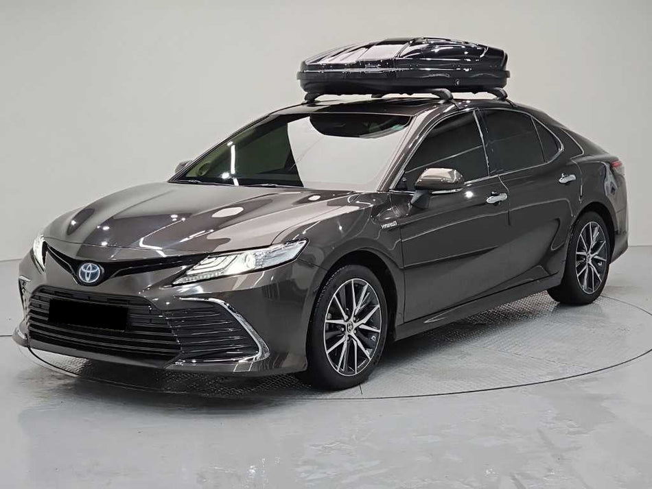 Toyota Camry — photo 01
