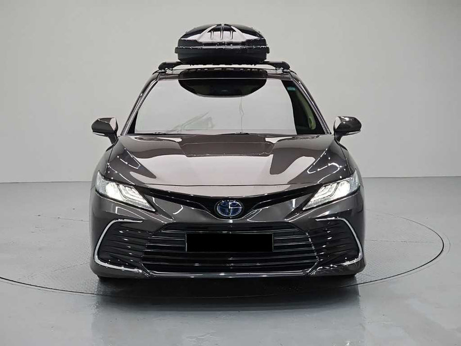 Toyota Camry — photo 02