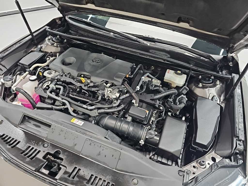 Toyota Camry — photo 05