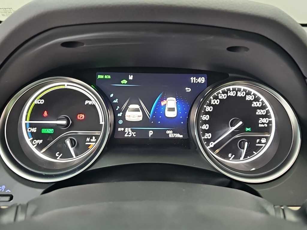 Toyota Camry — photo 06