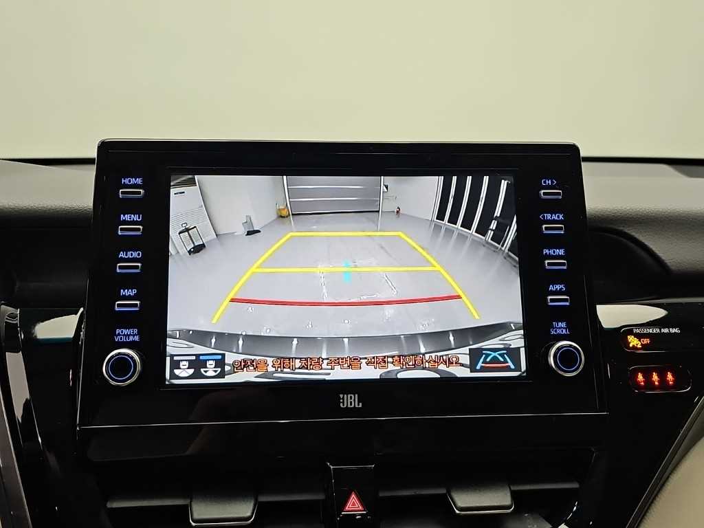 Toyota Camry — photo 15