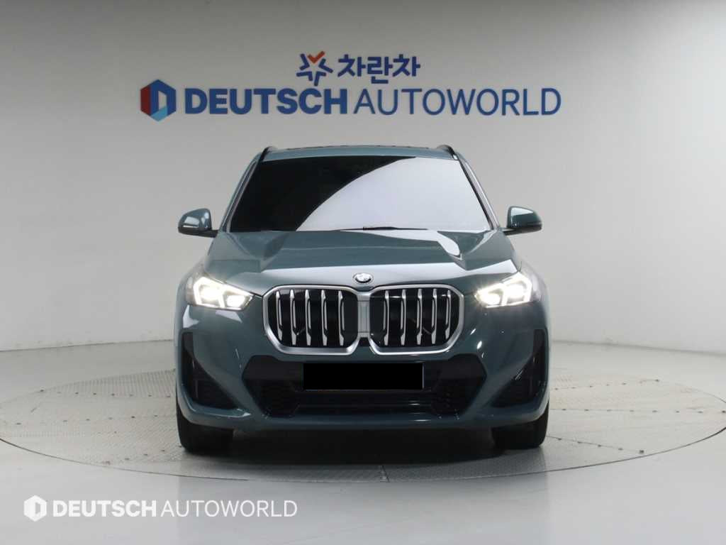 BMW X1 — photo 03