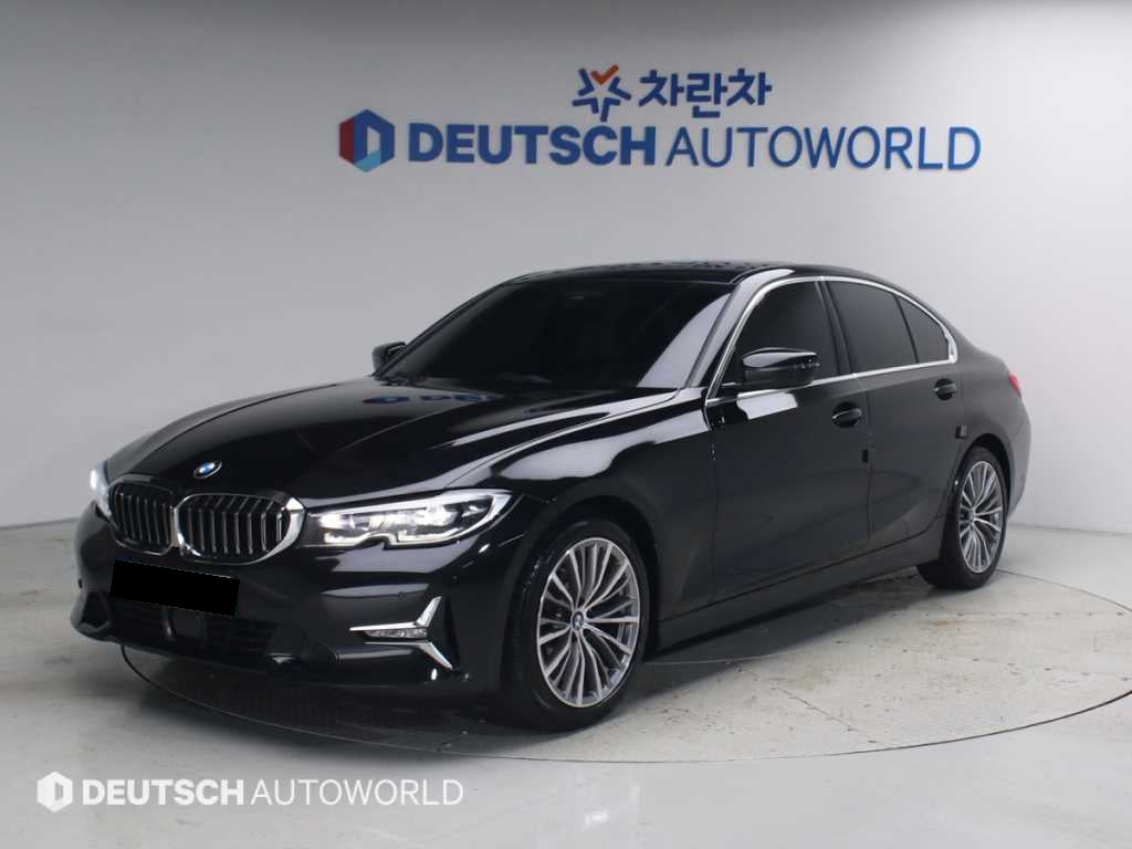 BMW 3-Series — photo 01