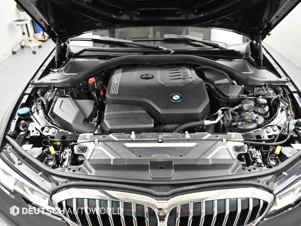 BMW 3-Series — photo 06