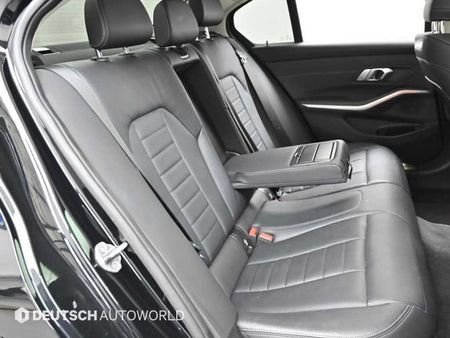 BMW 3-Series — photo 12
