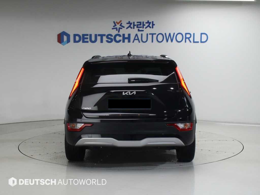 Kia Niro — photo 04