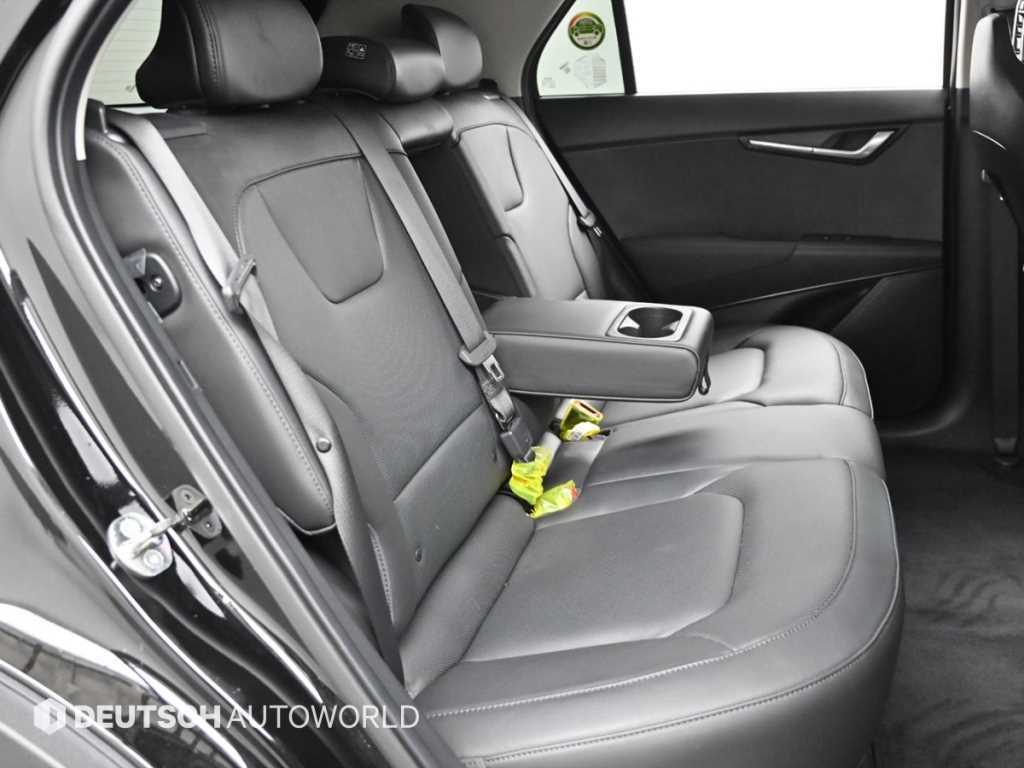 Kia Niro — photo 12