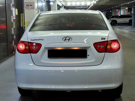 Hyundai Avante — photo 05