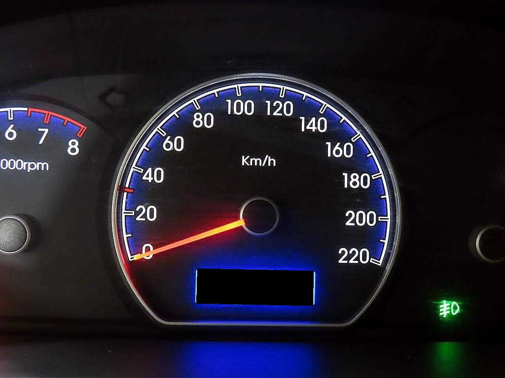Hyundai Avante — photo 09