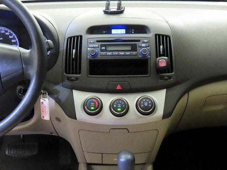 Hyundai Avante — photo 11