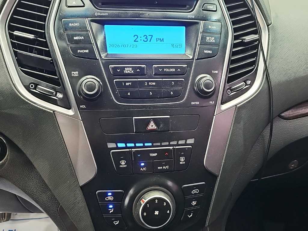 Hyundai Santafe — photo 10