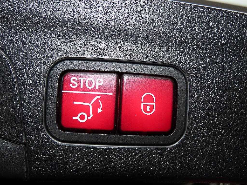 Mercedes-Benz GLE-Class — photo 15