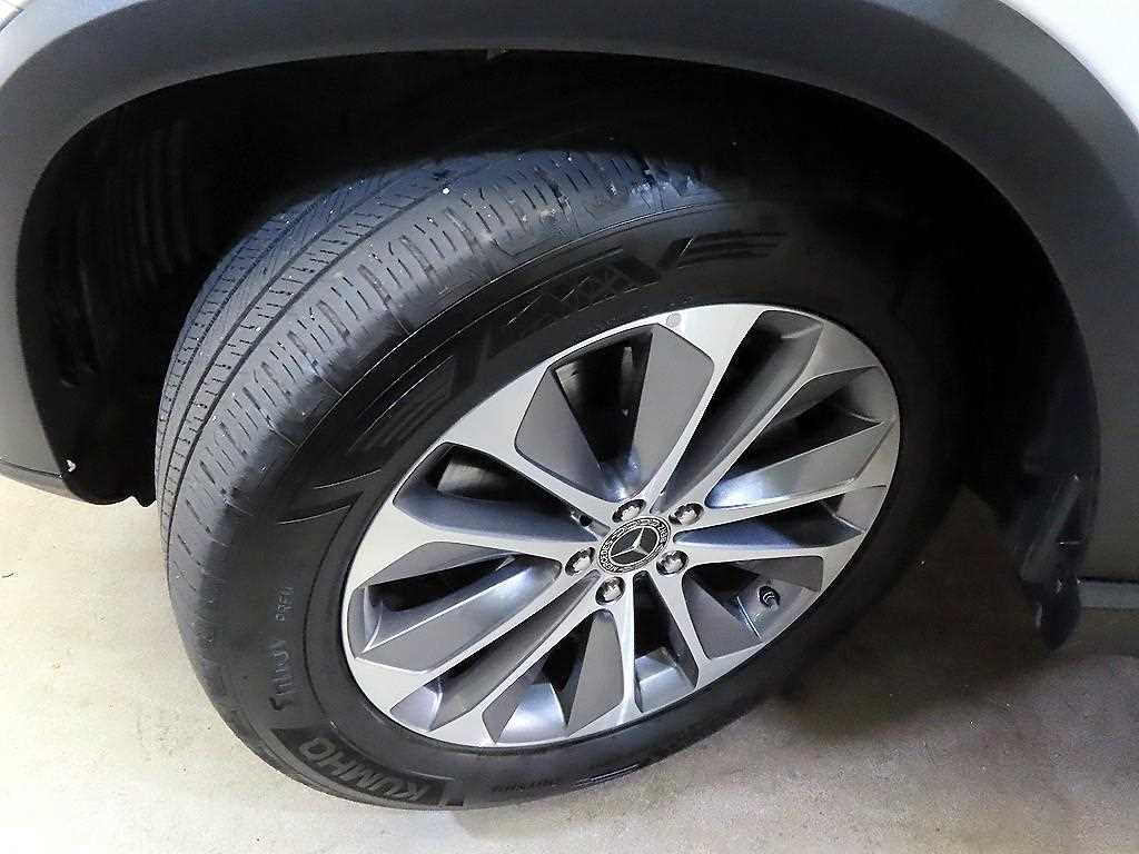 Mercedes-Benz GLE-Class — photo 20