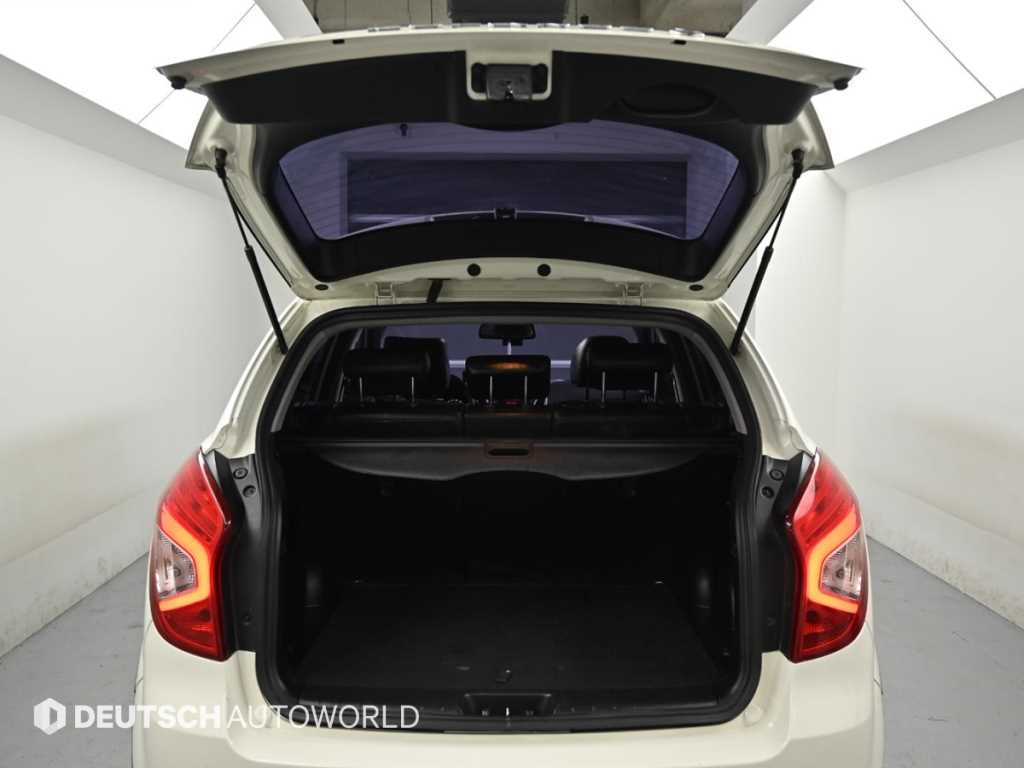 KGM KORANDO — photo 19