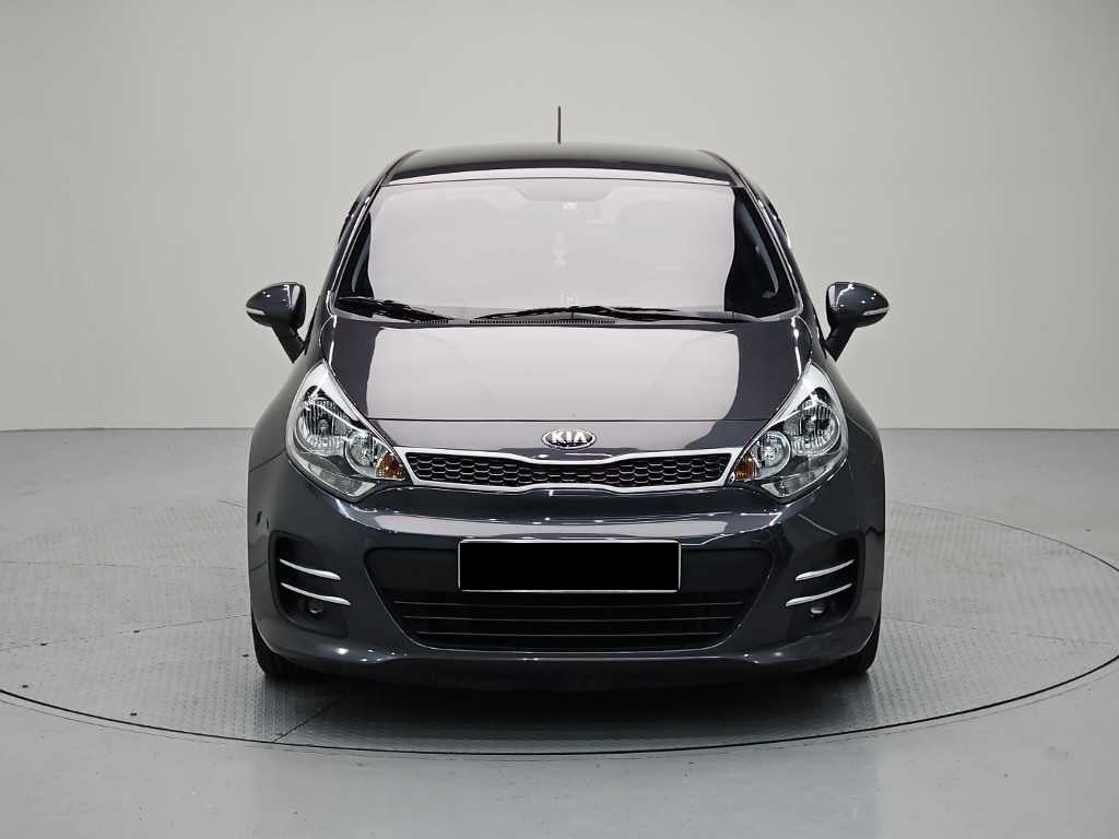 Kia pride — photo 02