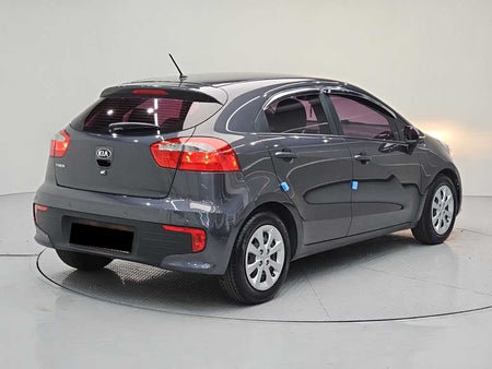 Kia pride — photo 04