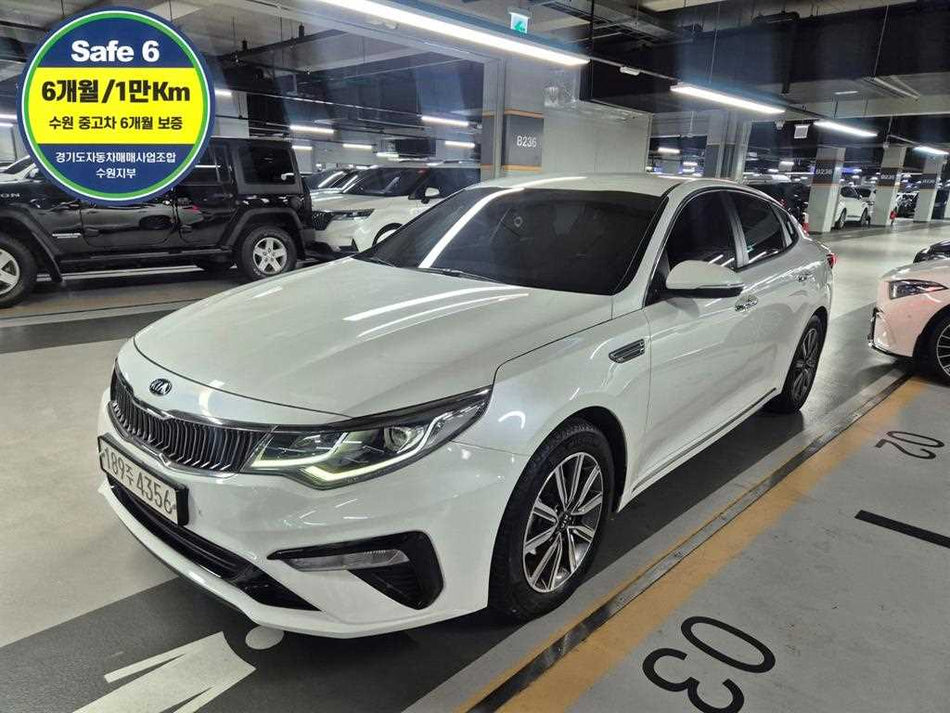 Kia K5 — photo 01