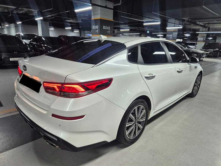Kia K5 — photo 02