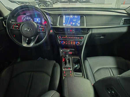 Kia K5 — photo 08