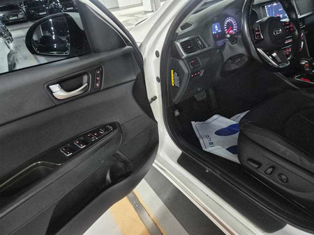 Kia K5 — photo 11