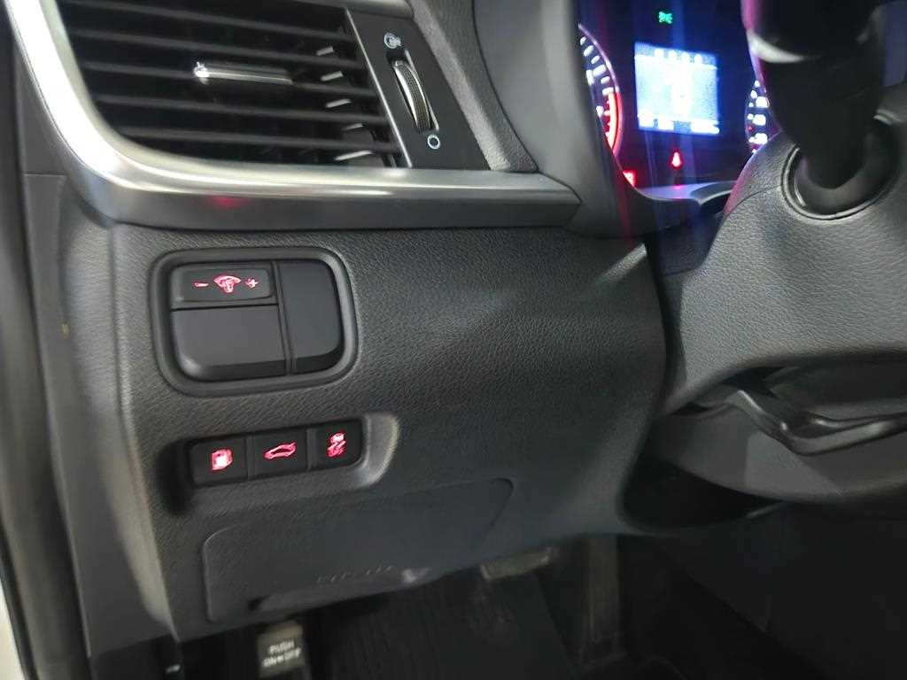 Kia K5 — photo 13