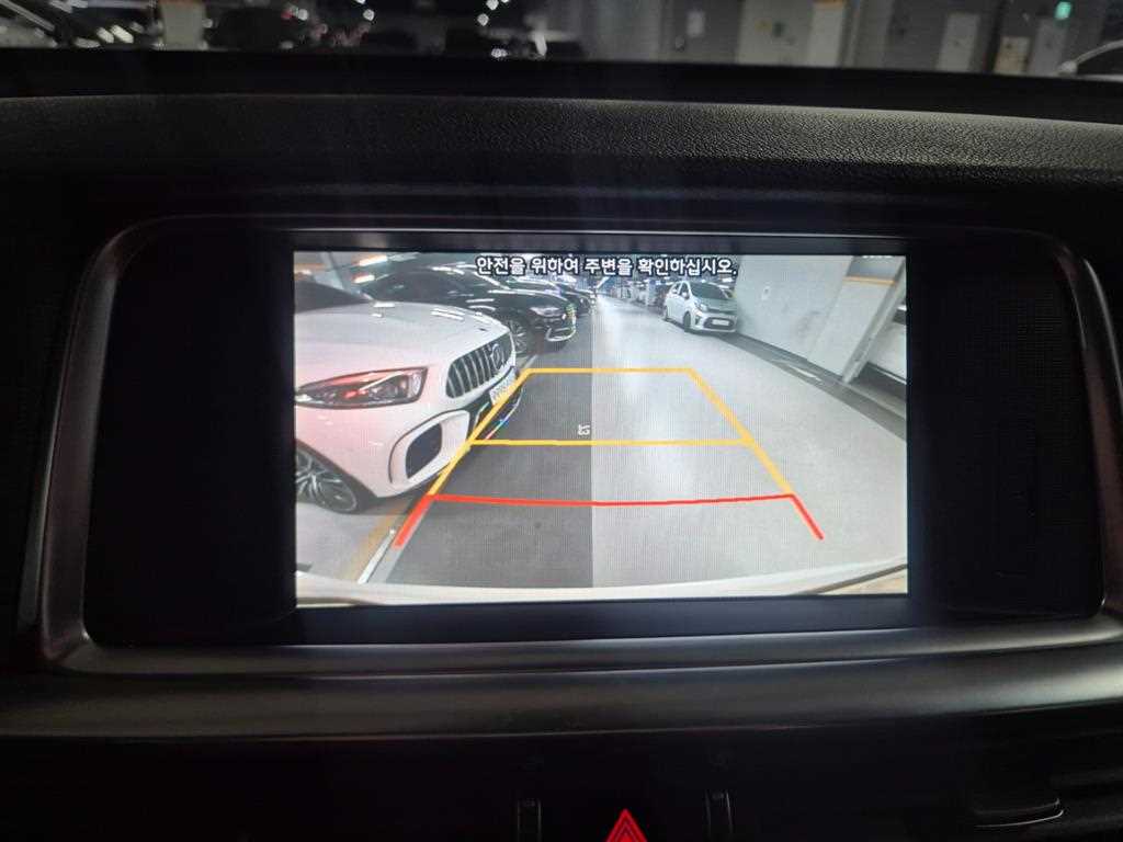 Kia K5 — photo 17