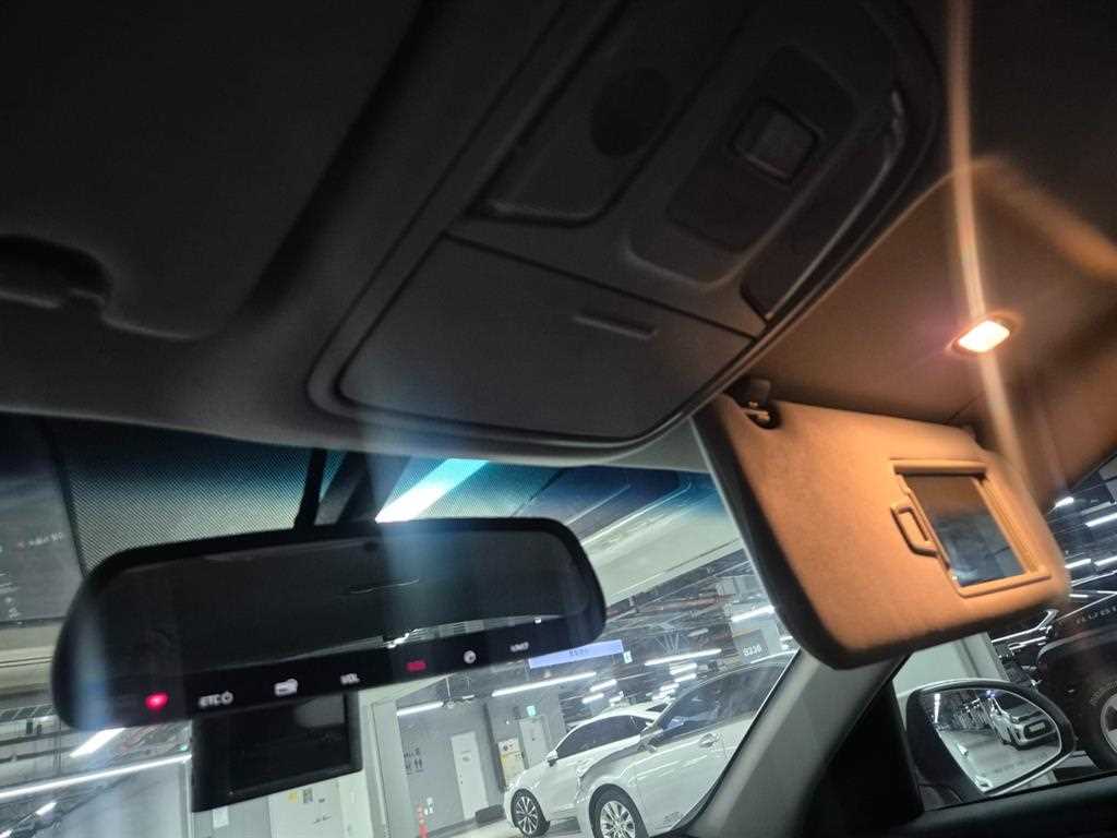 Kia K5 — photo 18