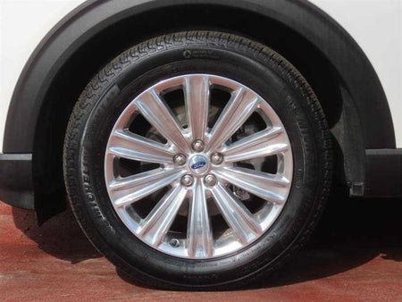Ford Explorer — photo 20