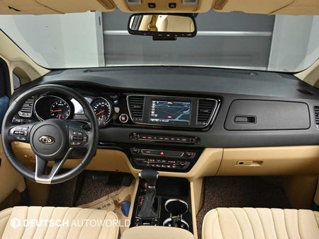 Kia Carnival — photo 07