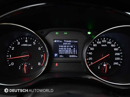 Kia Carnival — photo 08