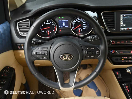 Kia Carnival — photo 13