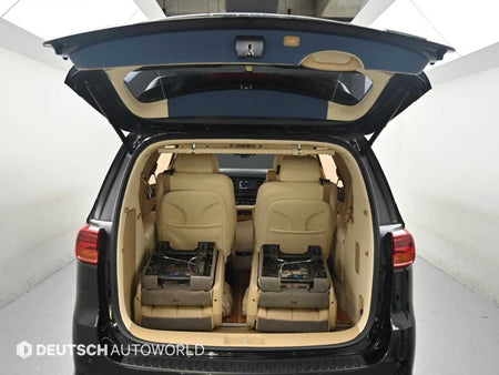 Kia Carnival — photo 20