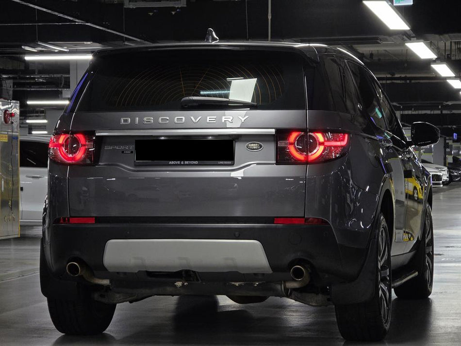 Land Rover Discovery Sport — photo 02