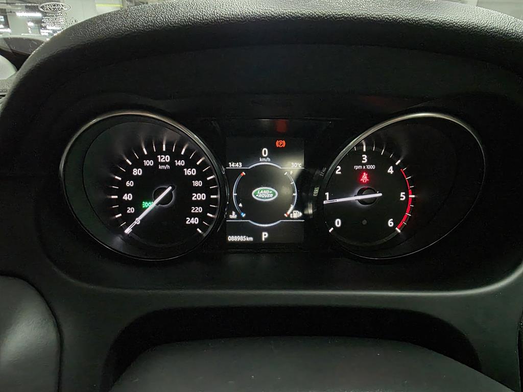 Land Rover Discovery Sport — photo 06