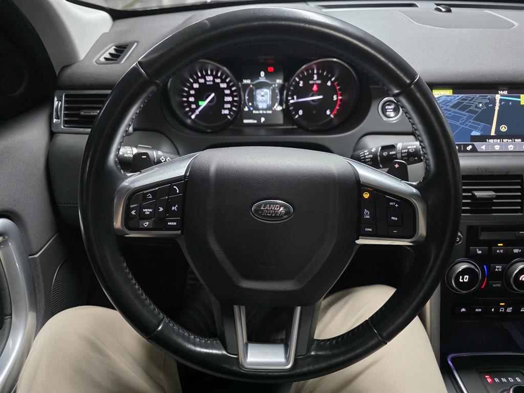 Land Rover Discovery Sport — photo 09