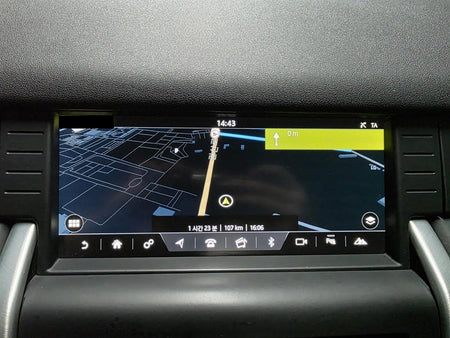 Land Rover Discovery Sport — photo 11