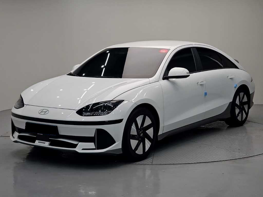 Hyundai Ioniq6 — photo 01