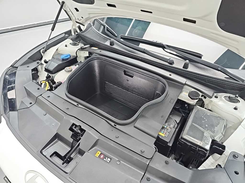 Hyundai Ioniq6 — photo 05