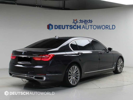 BMW 7-Series — photo 02