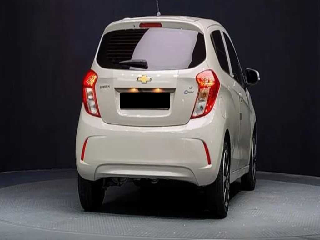 CHEVROLET Spark — photo 03