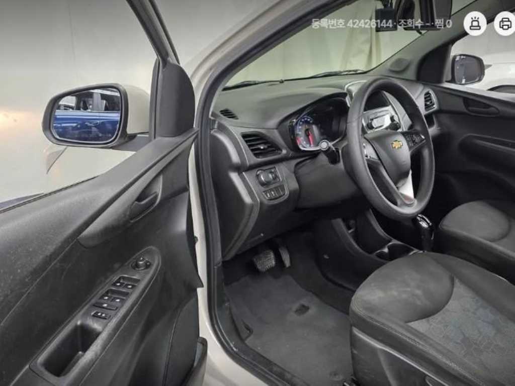CHEVROLET Spark — photo 11