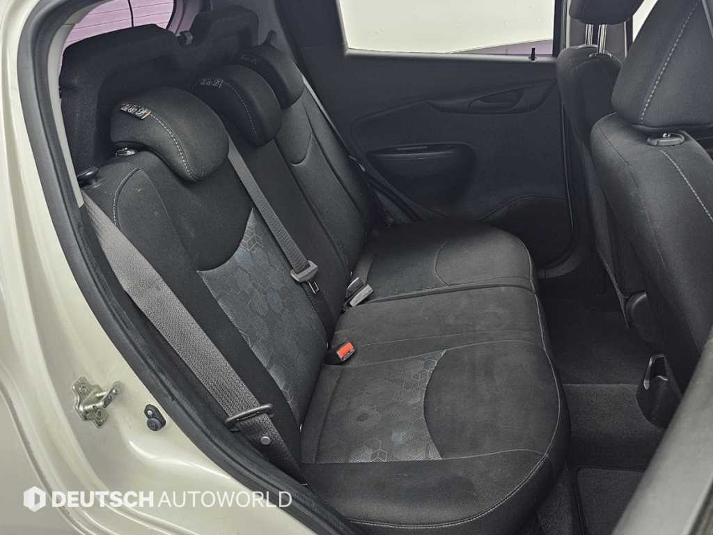 CHEVROLET Spark — photo 12