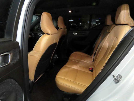 Volvo XC40 — photo 07