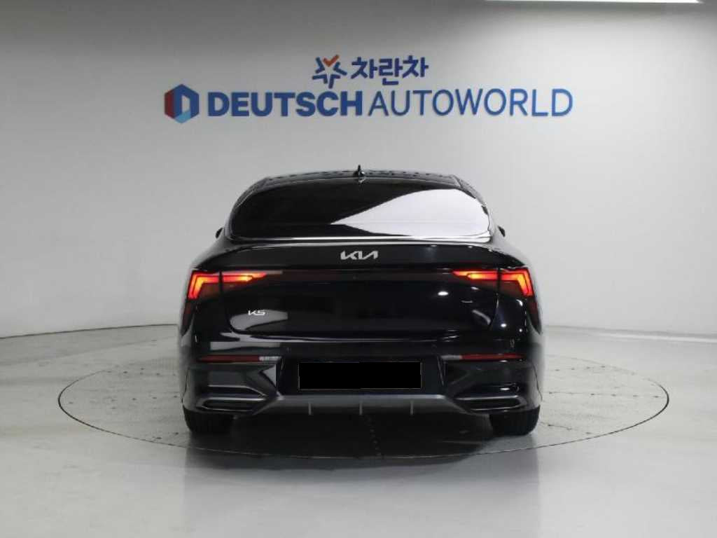 Kia K5 — photo 04