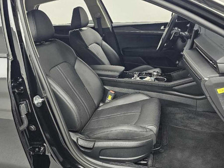 Kia K5 — photo 10