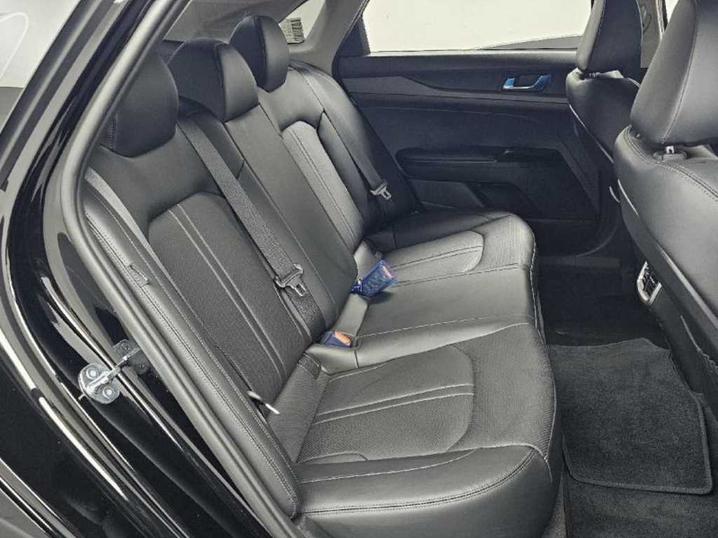 Kia K5 — photo 12